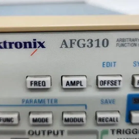 Tektronix AFG310 함수발생기