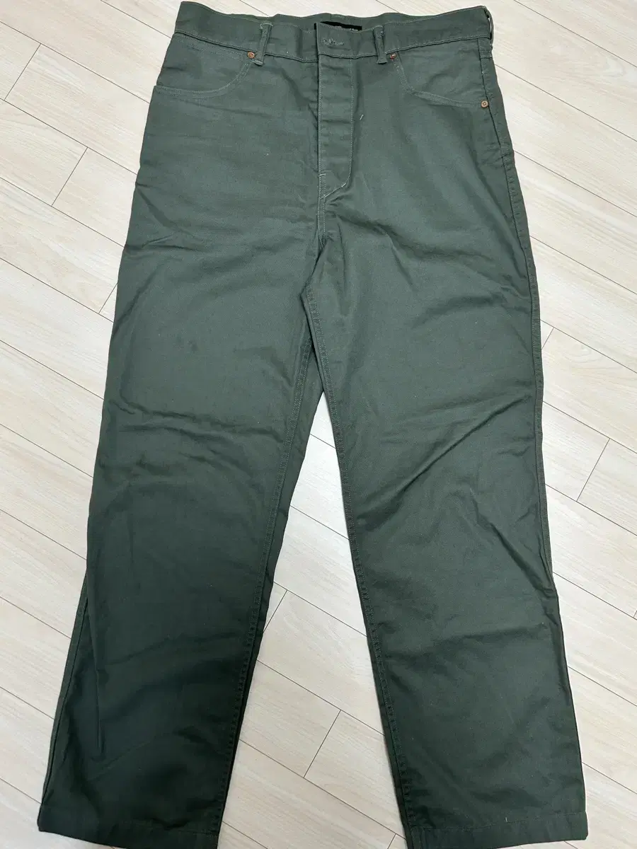 Retsuchino 34 Sage Green