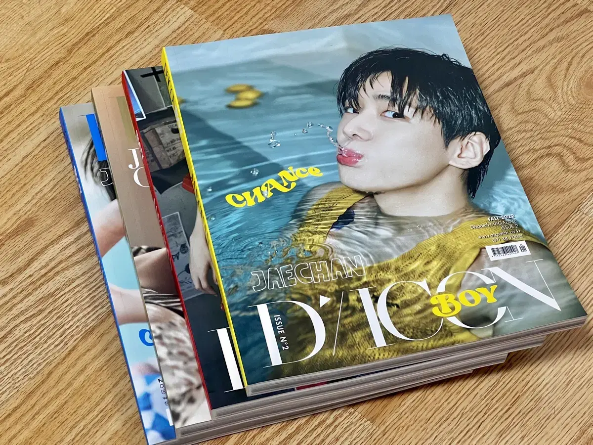 [DKZ Jae Chan] D-Ikon & Magazine bulk quick sale (photocard included)