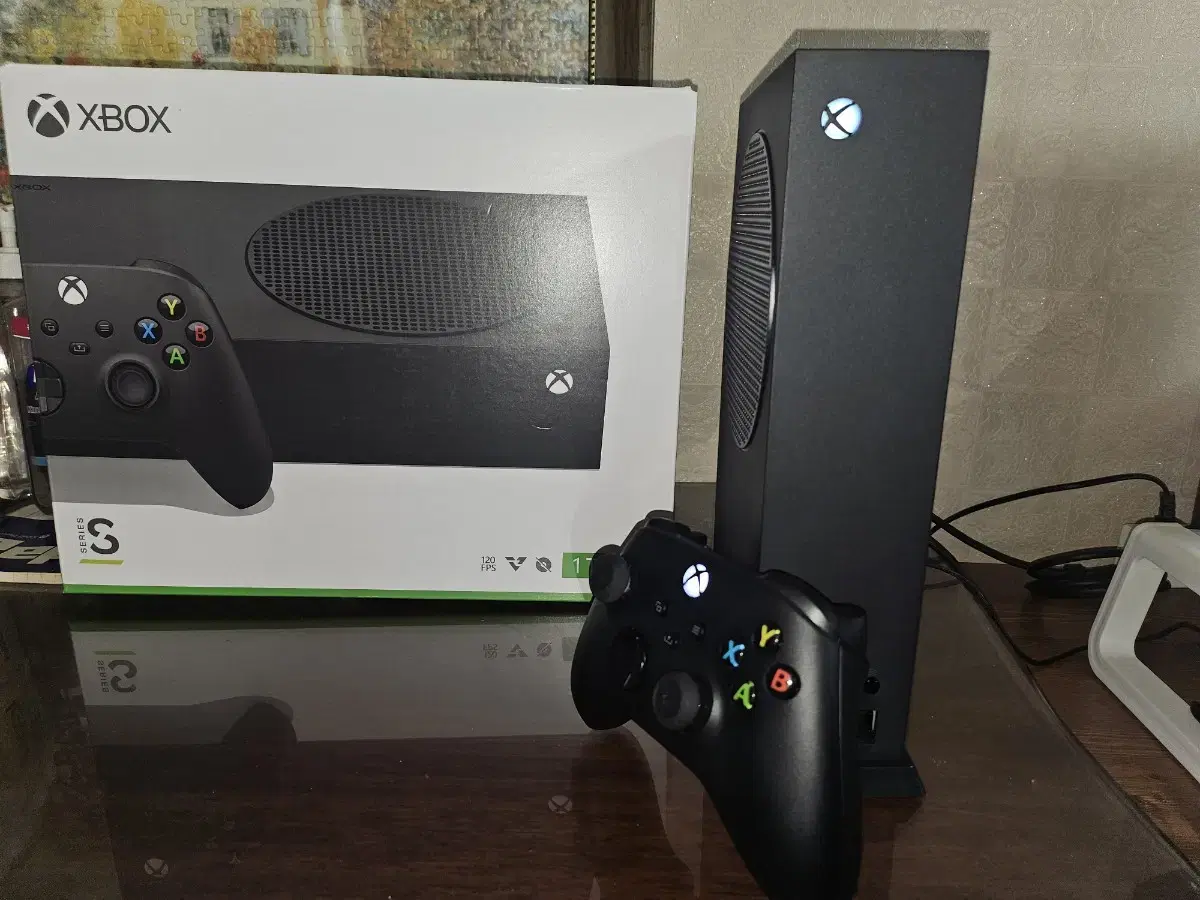 xbox series s 카본블랙 1tb 팝니다