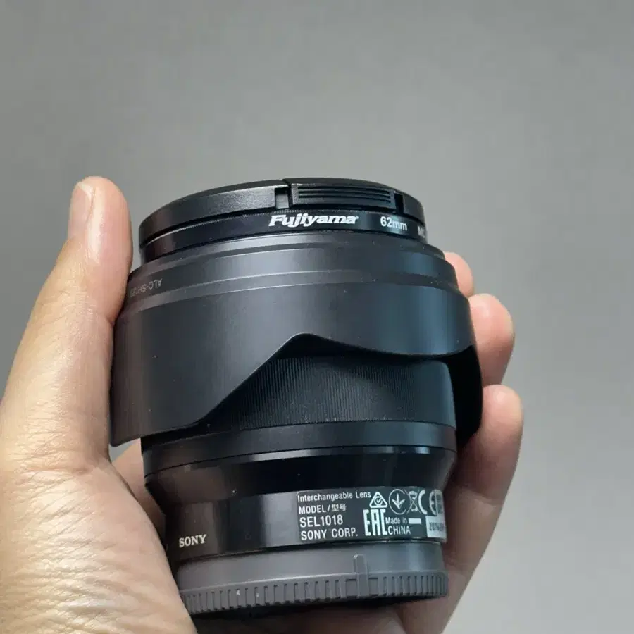 소니 sel1018 크롭바디 광각 렌즈 10-18mm F4