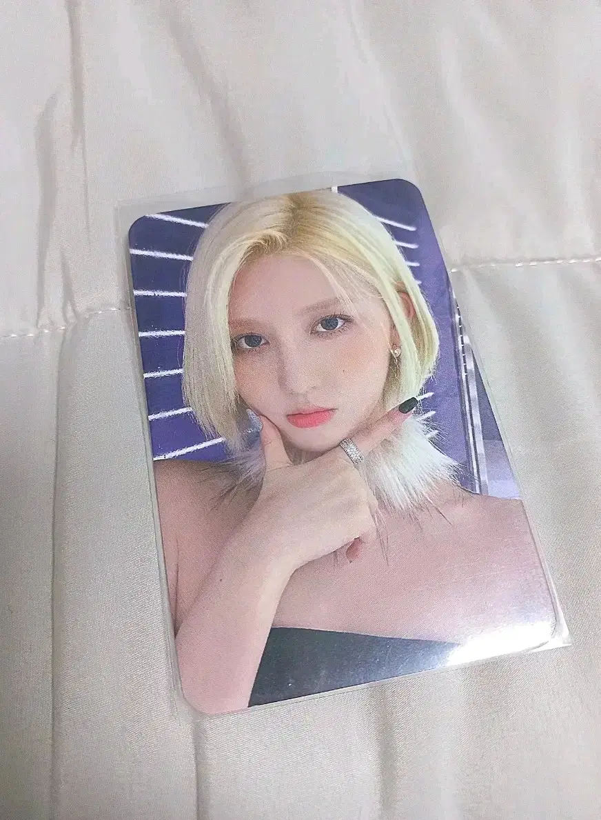 Ive gaeul afterlike apple music pre-order benefit photocard sell it.