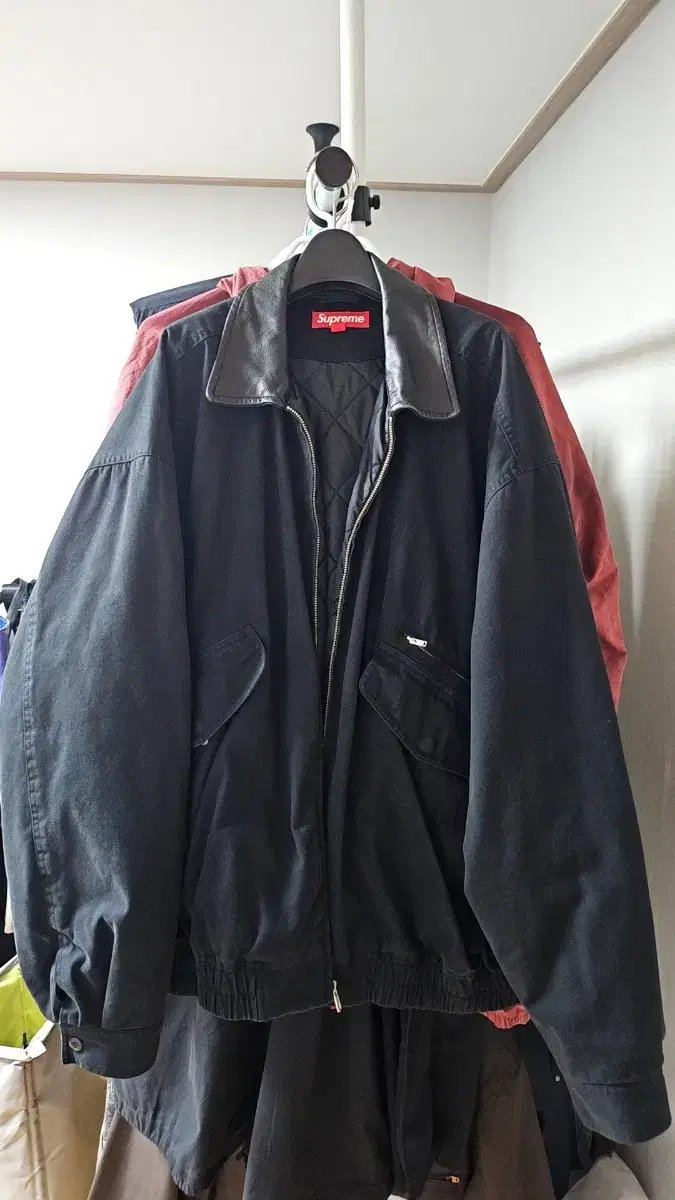 XL supreme leather kara black jacket