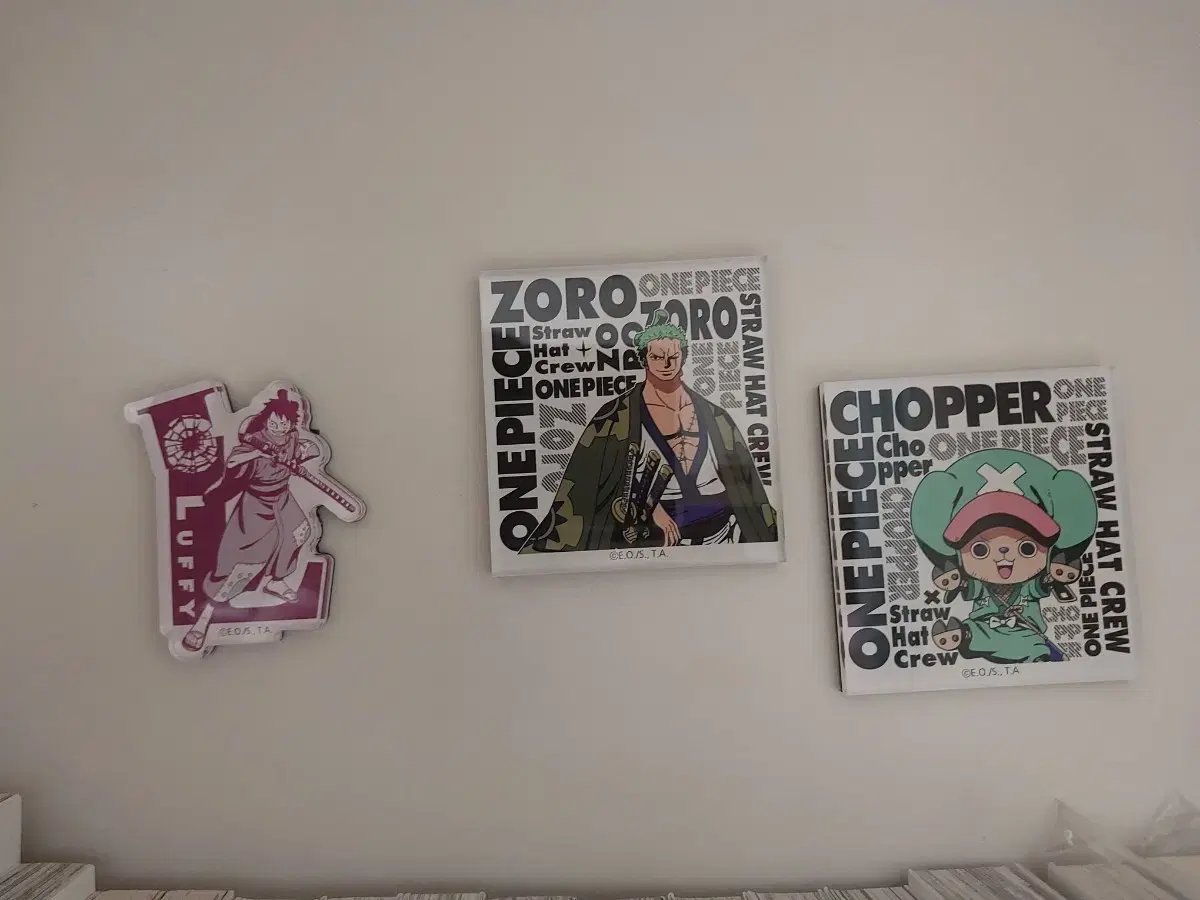 Quick sale) I sell lew, jo, and chopa magnets.