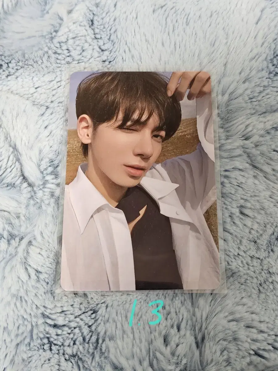 txt taehyun yizhiyu1st photocard wts