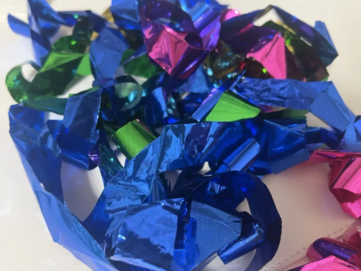 Seventeen Catcon Confetti Sharing