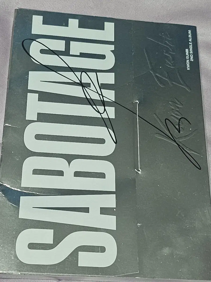 Eunbi Kwon (B.Mae)Autographed Album