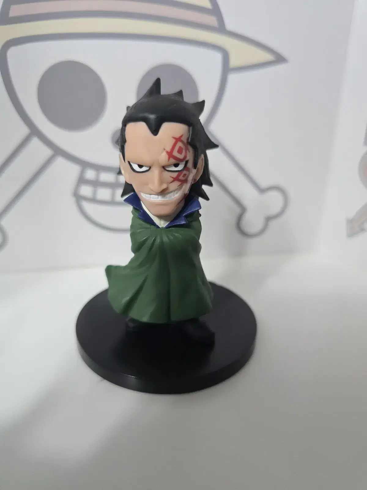 ONEPIECE Gacha Figures Collection Card Stand Dragon Card X Novak