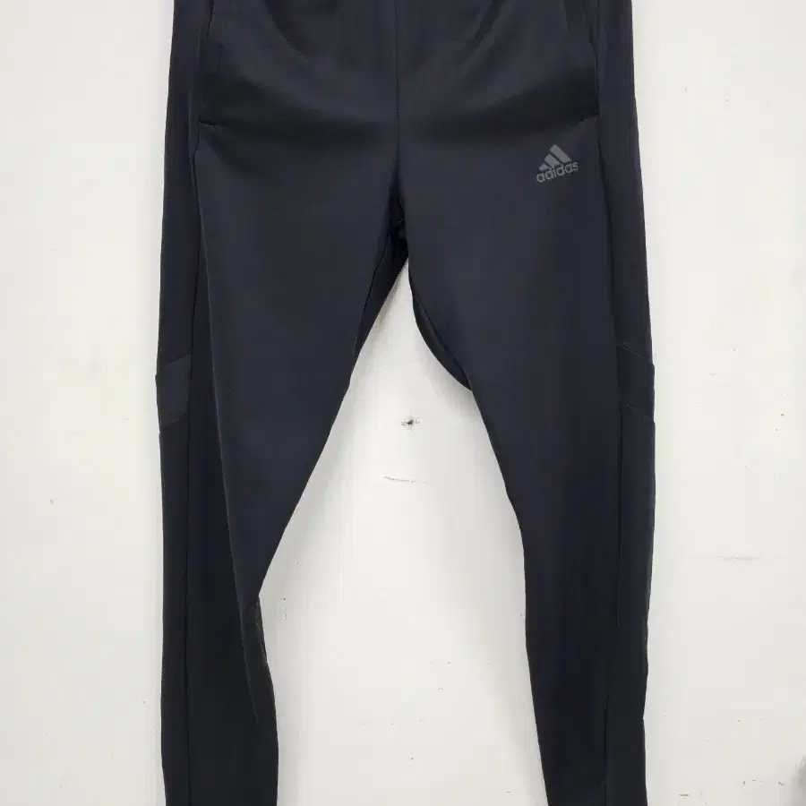 adidas 아디다스 여자 바지  sizi: M