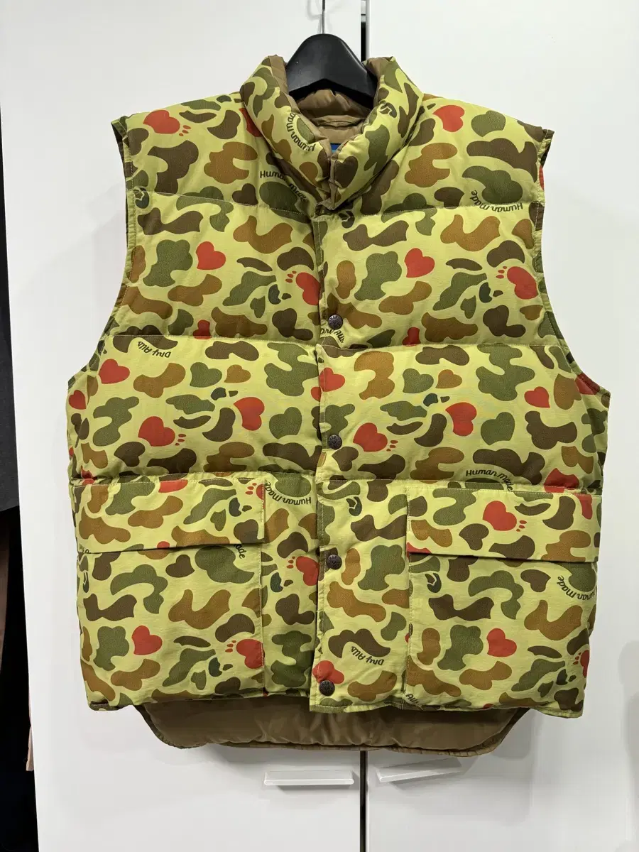 Humanmade Duck Camo Reversible Down Vest Size L (105)