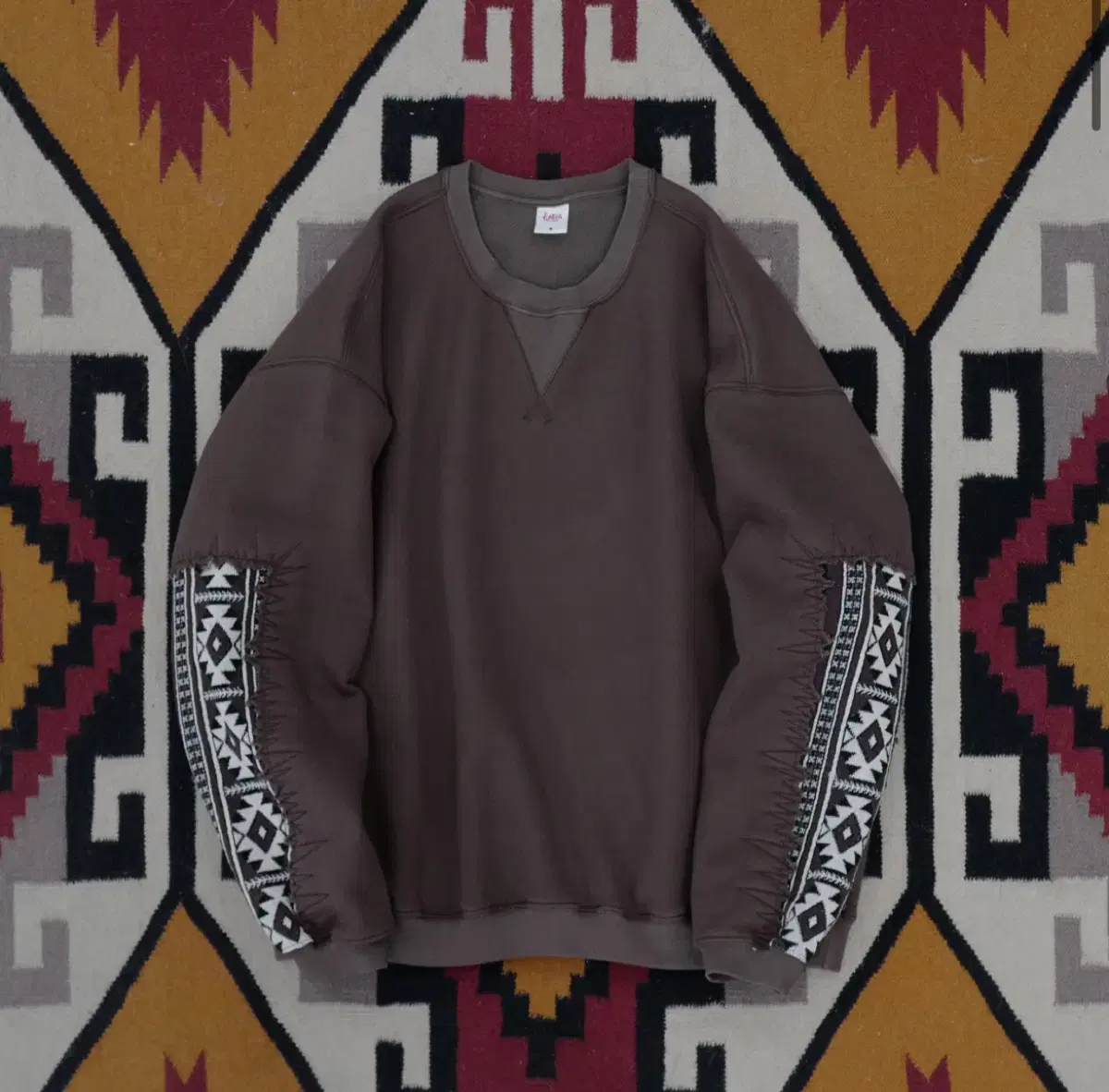 (L) Pierce Ethnic Sweatshirt