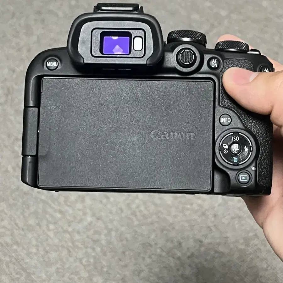 eos r10 카메라 판매합니다