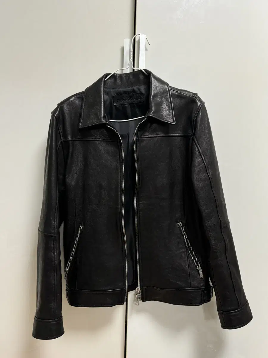 Noir L'Hermès Single Rider