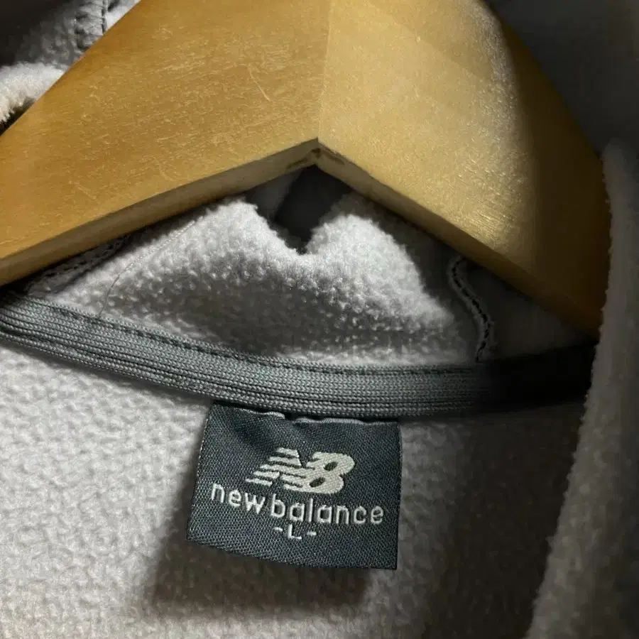 55 Newbalance 뉴발란스 로고 기능성 스판 기모 트레이닝 집업