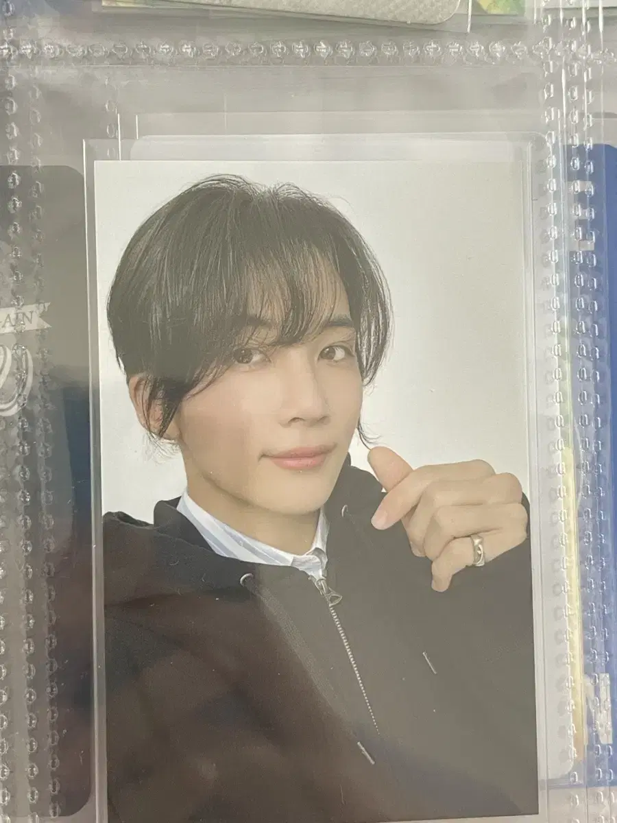 Seventeen jeonghan Earrings Photocard