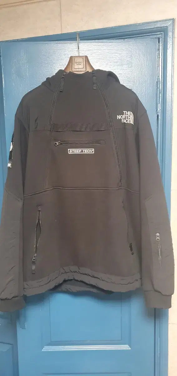 Supreme x North Face StaffTech Anorak Hoodie