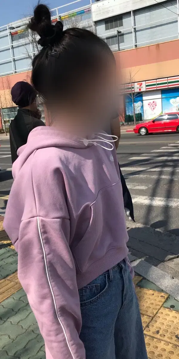 Hua Yu Crop Hoodie
