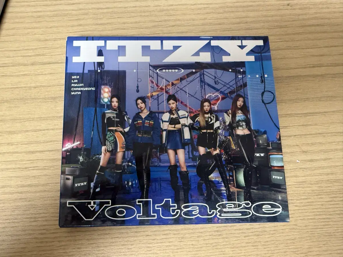 있지 일본 voltage 초회 한정판 a타입 cd+dvd 2cd