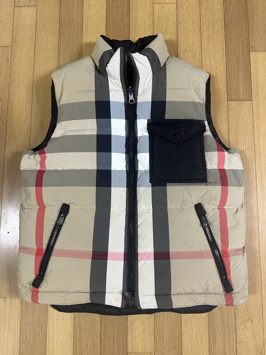 [L] Burberry Reversible VestPadded