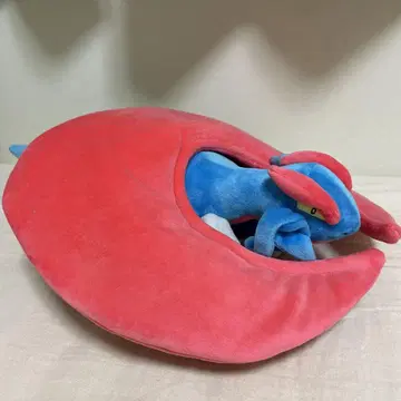 메가보만다 봉제 인형