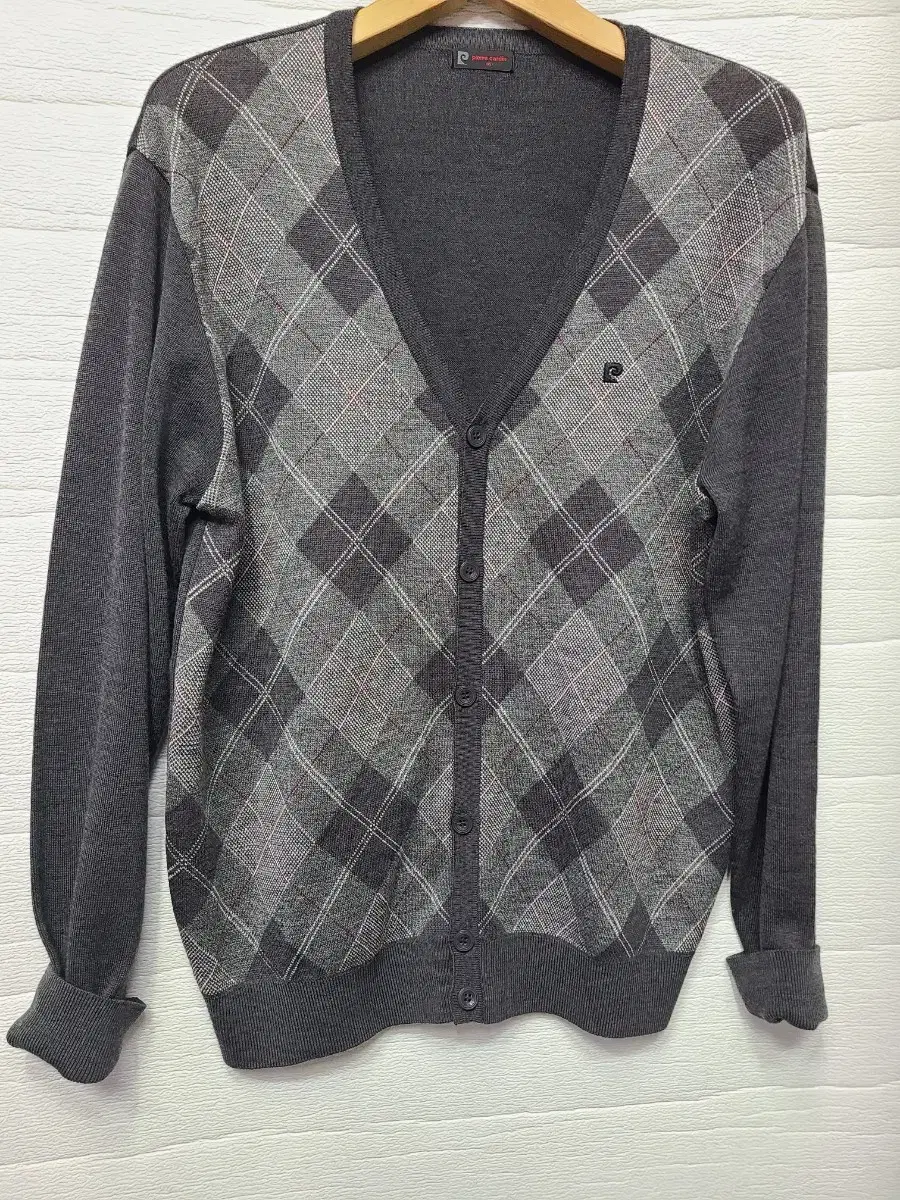 Pierre Cardin Wool Knit Cardigan (size 105)