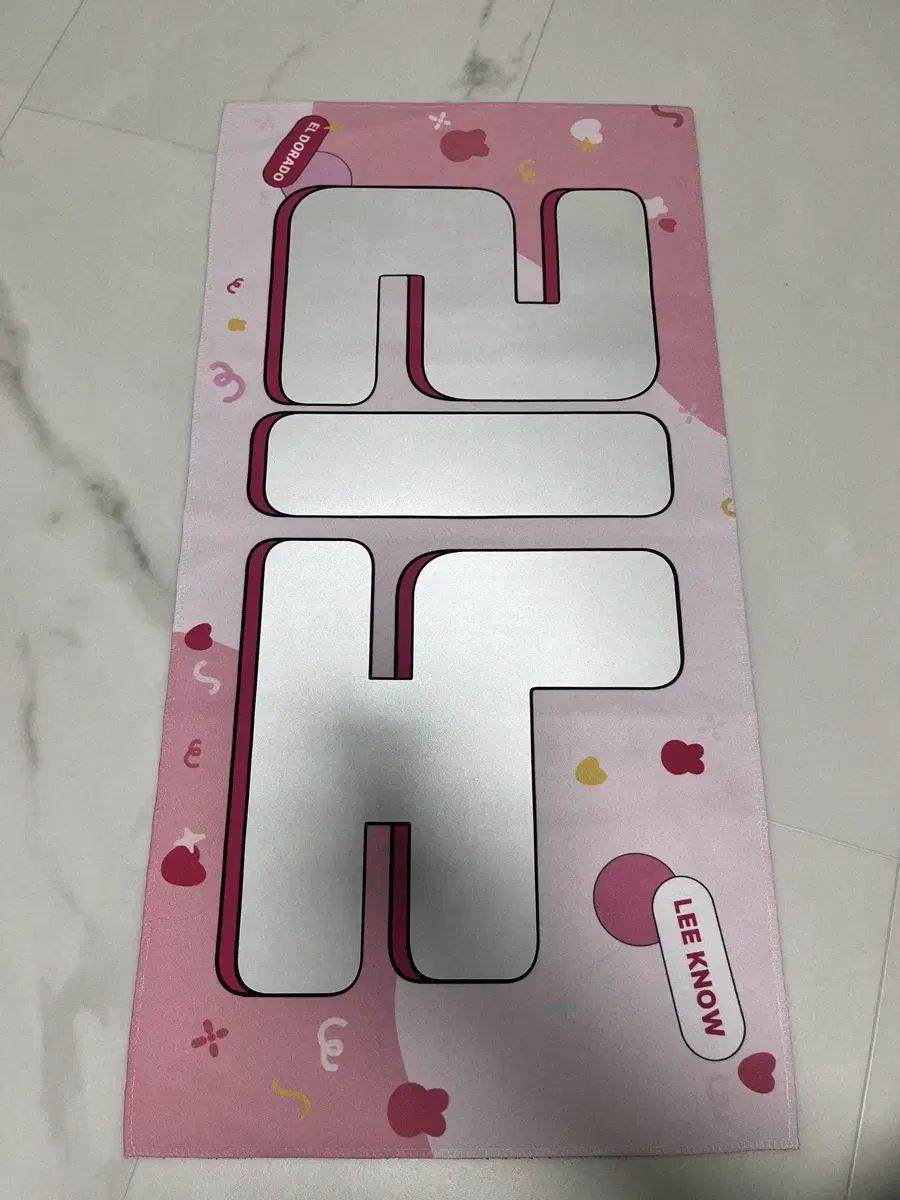 Straykids skz lee know slogan WTS