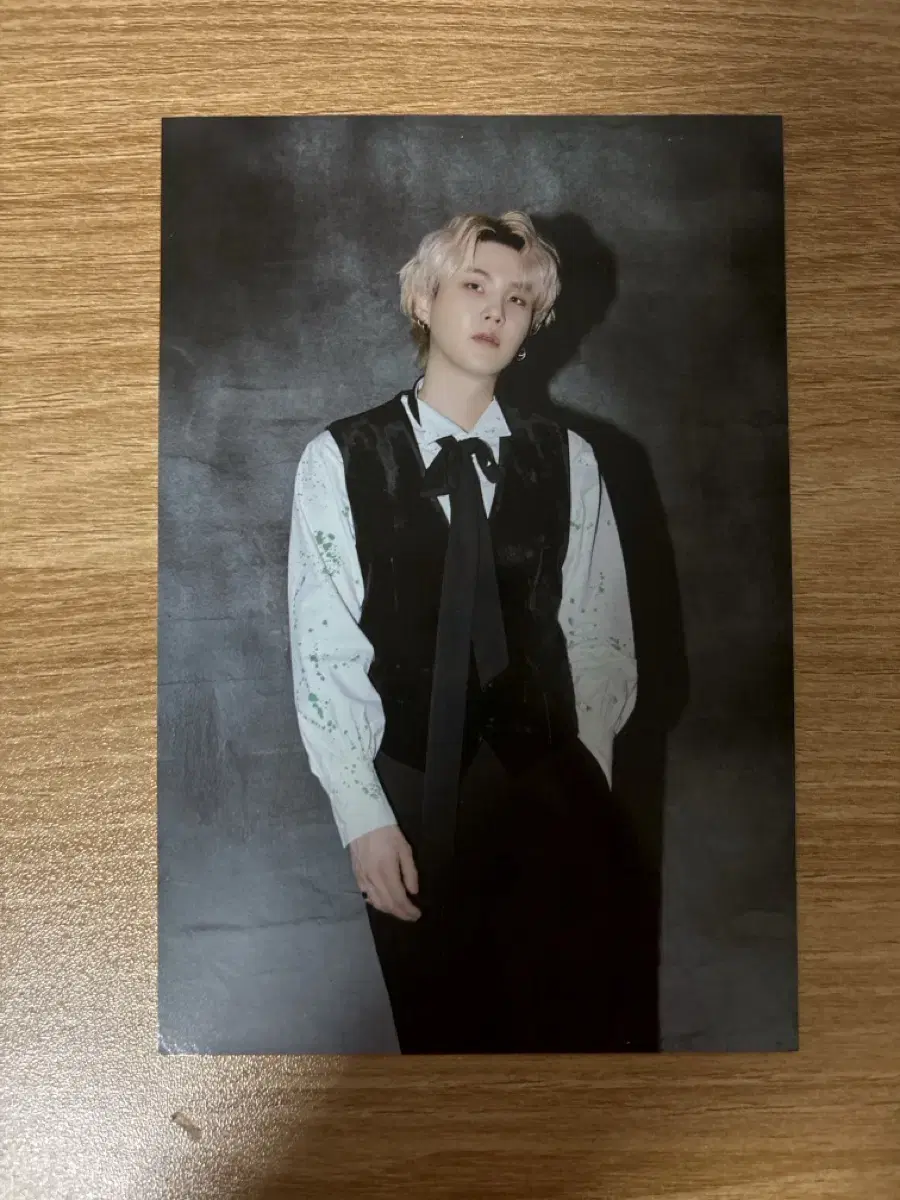 Bangtan 2022 seasons greetings suga