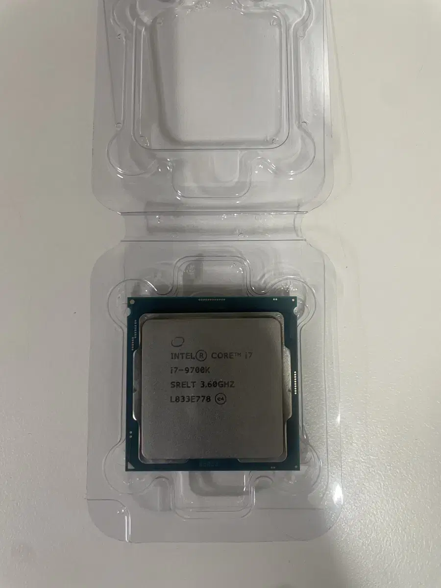 인텔 i7 9700K 택포