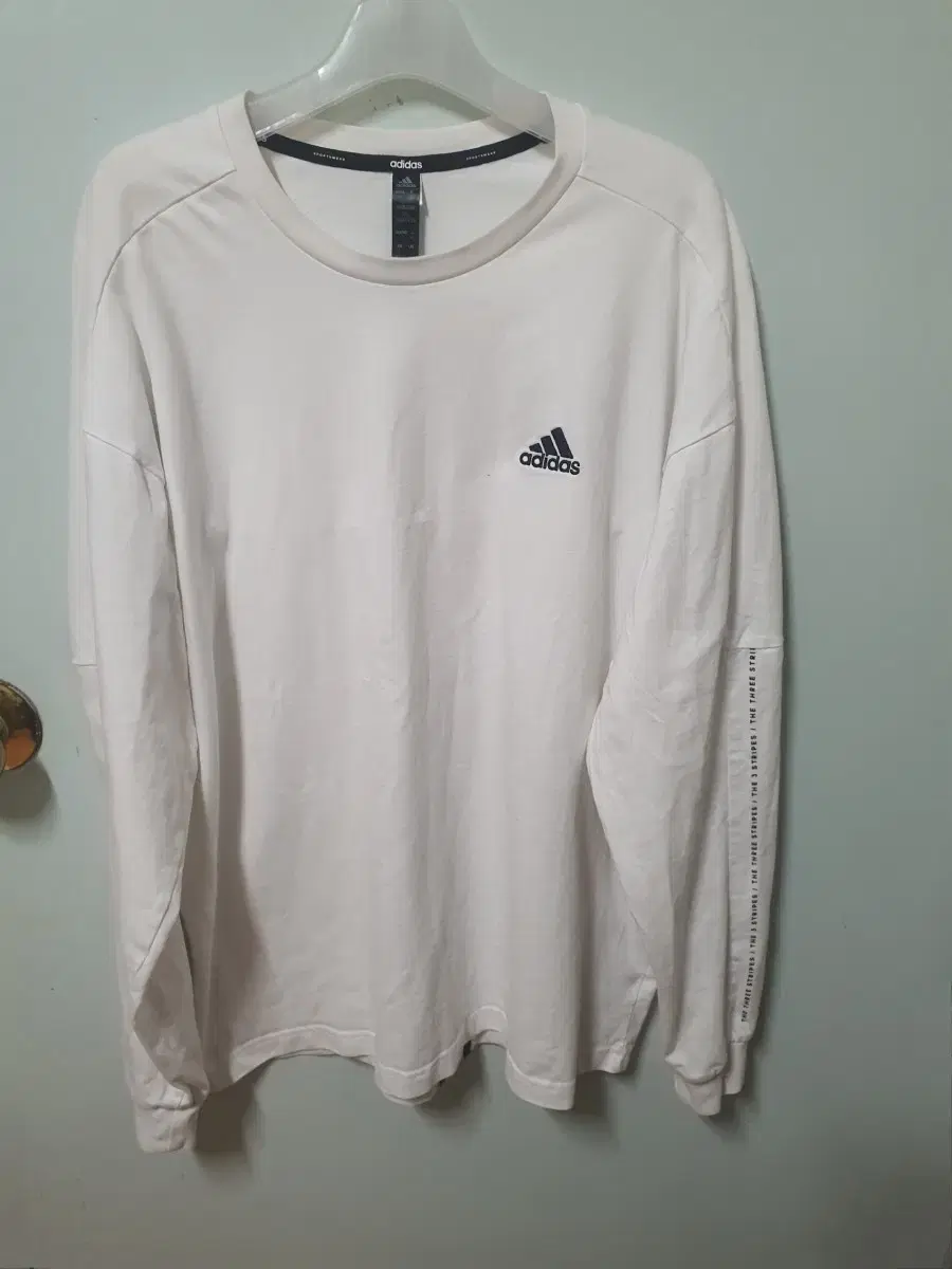 Adidas Men's Long Sleeve Tee (100)New Condition