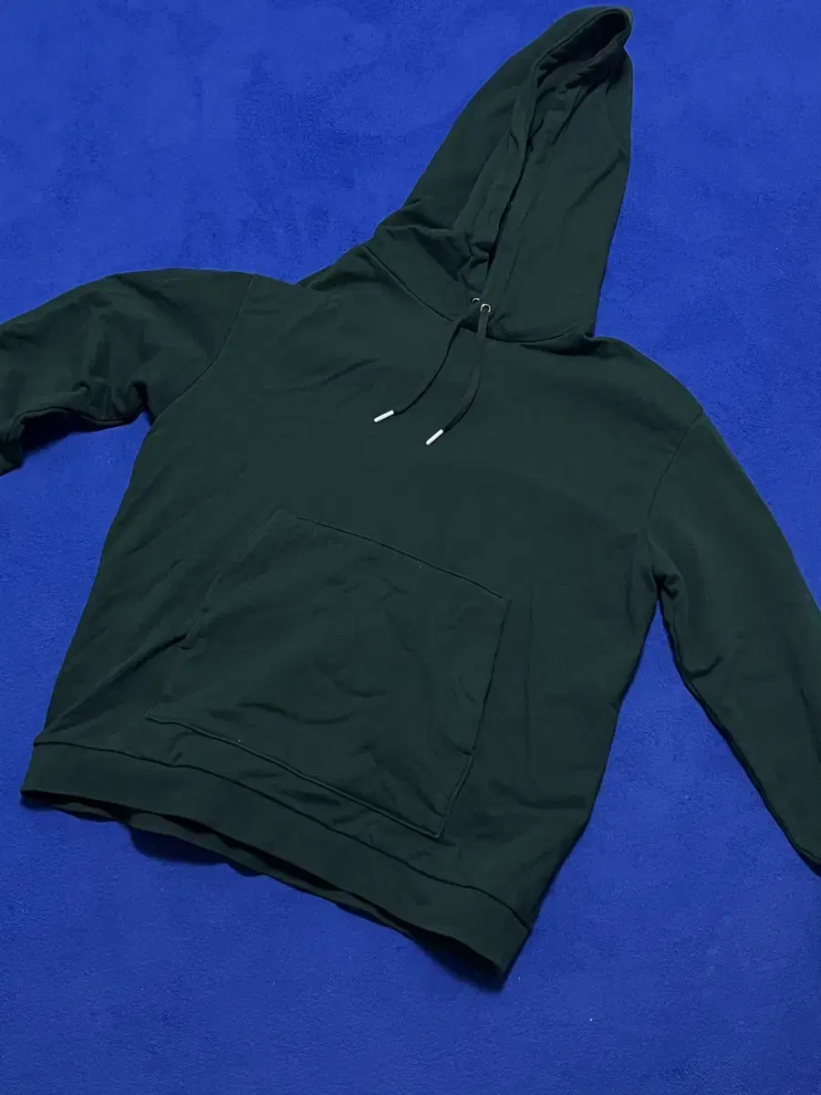 Aka White Hoodie Size 3 Dark Green