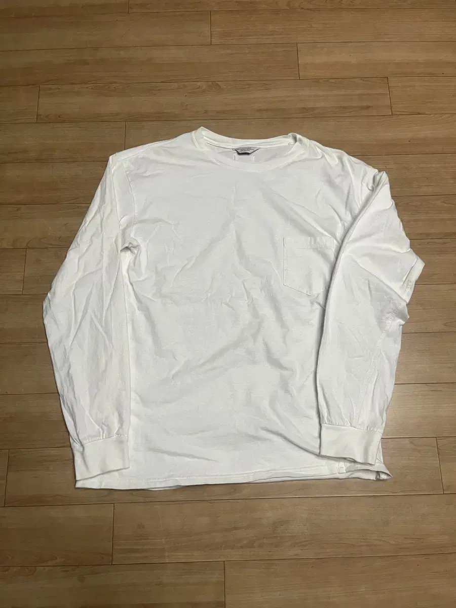 Unused White Long Sleeve