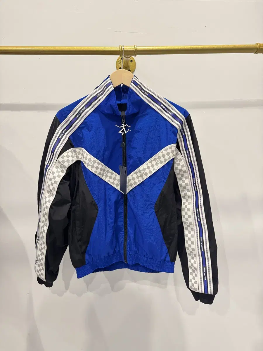 [N급,정품] Louis Vuitton Technical Jacket New S Quick sale