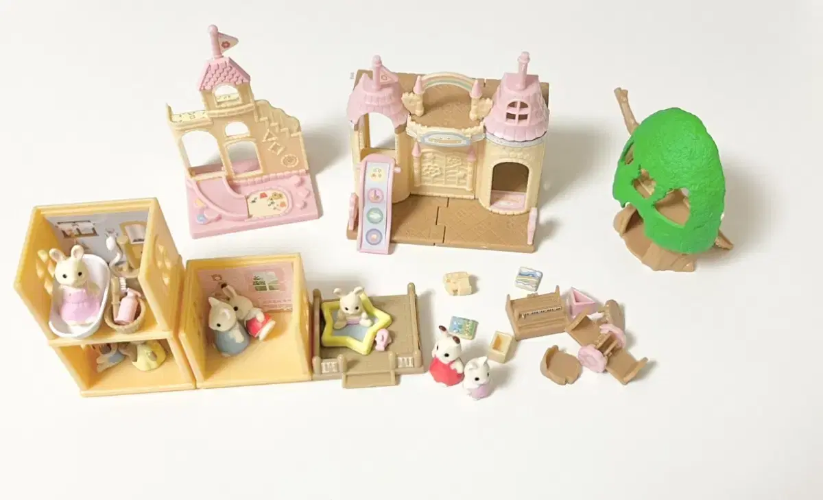 Sylvanian Kindergarten Kabaya Gacha bulk set