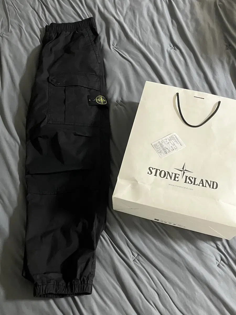 [34] Stone Island Supima Cotton Stretch Wide Cargo Pants 24FW