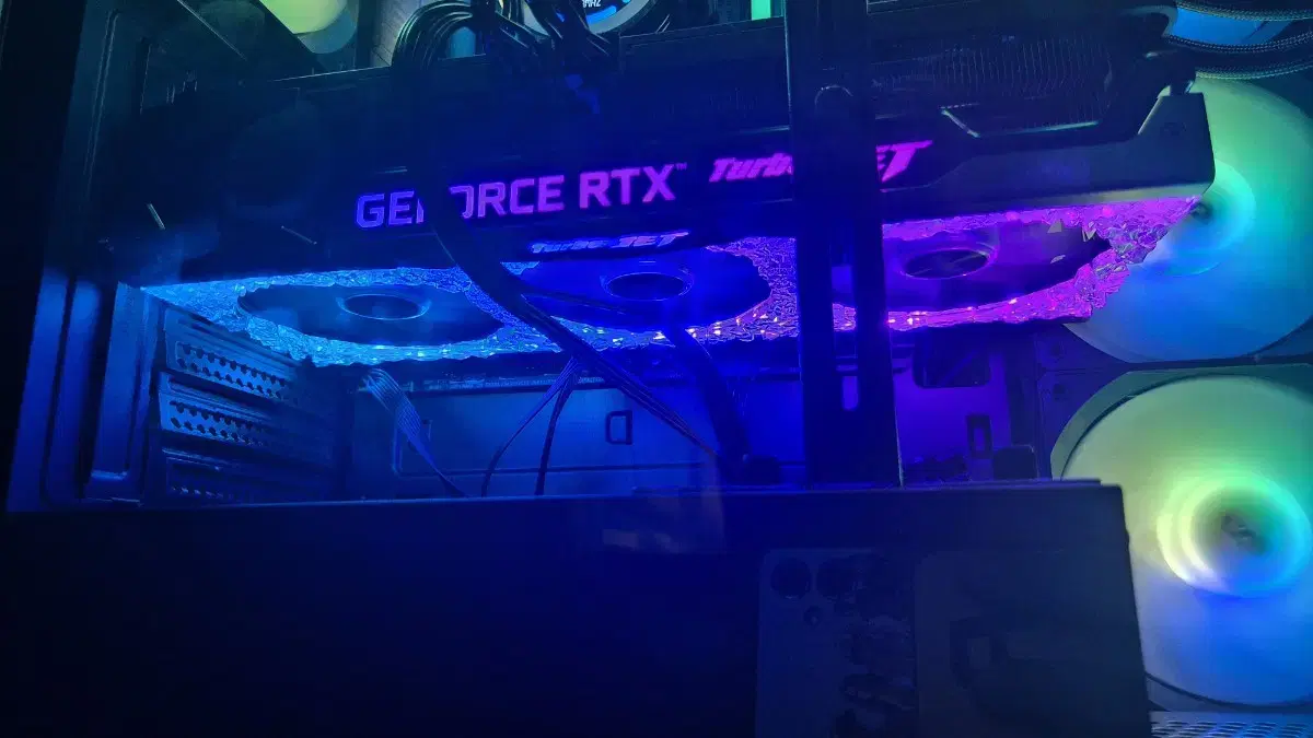 RTX3070 슈퍼젯   (일명보석바)