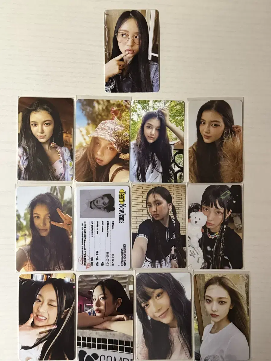 New Jeans Attention Photocard.