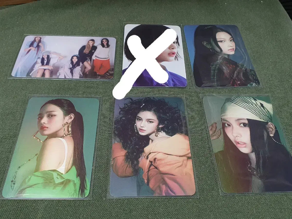 New jeans aladin pre-order benefit photocard Sell them.