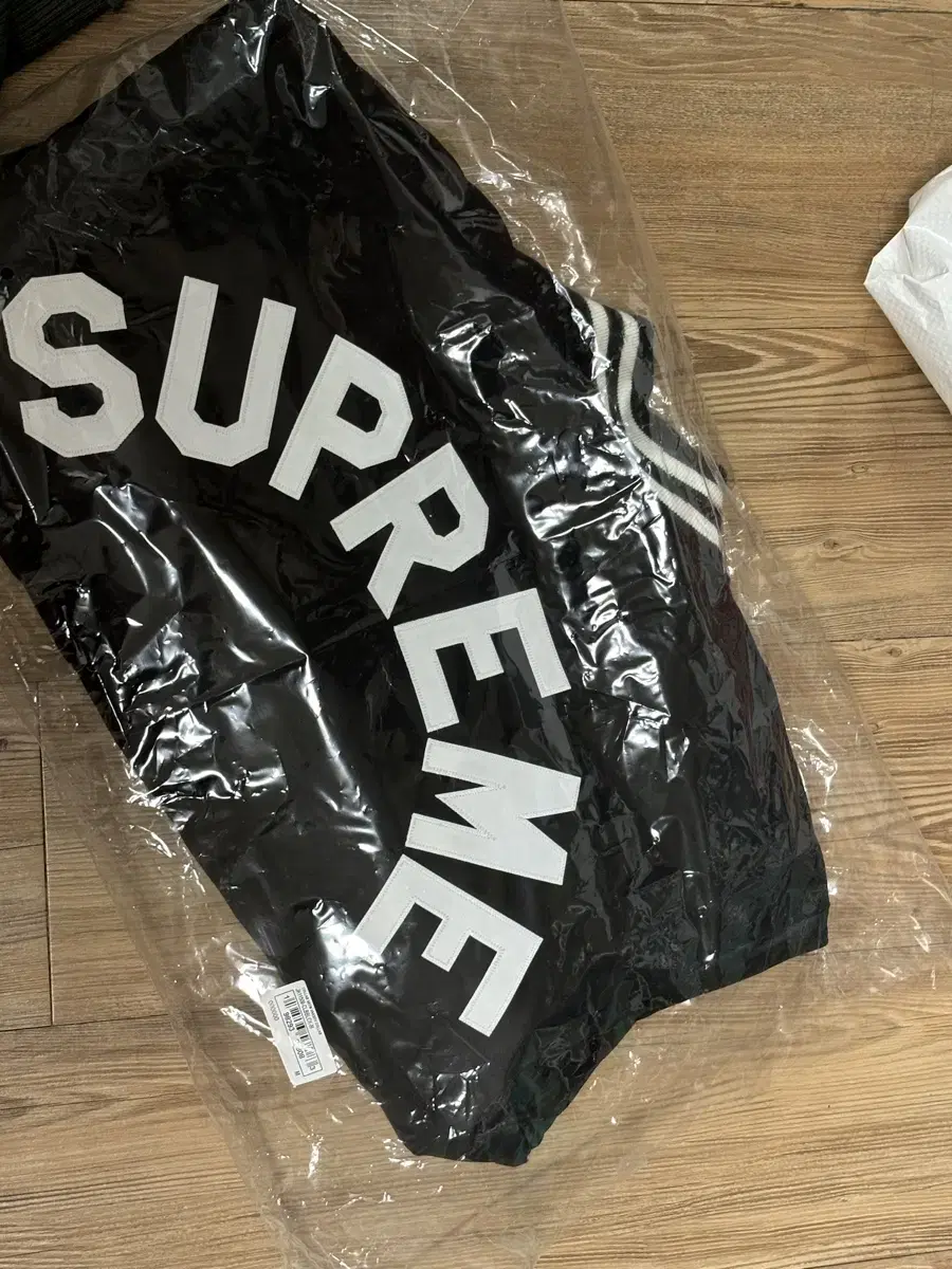 Supreme Mitchell & Ness Satin Varsity Jacket Black - 24FW