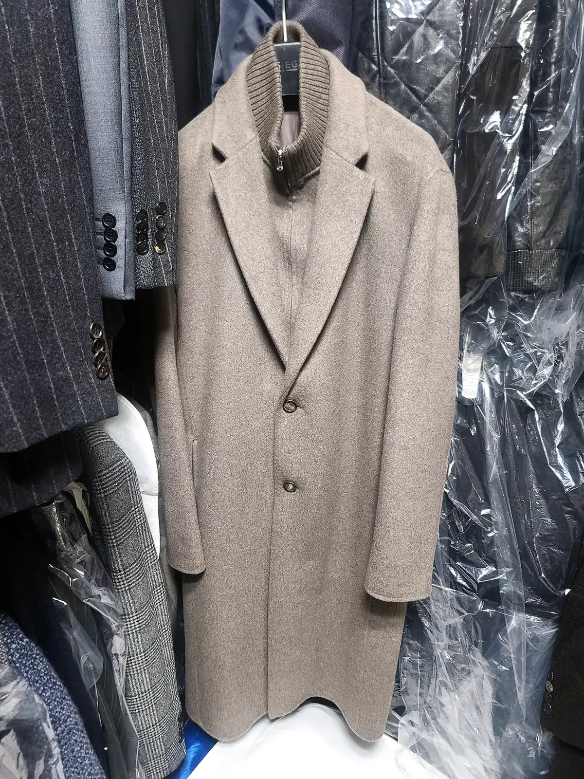 Handmade single coat layered with 50% cashmere from Vahn Heart of Albaza/Italy/105