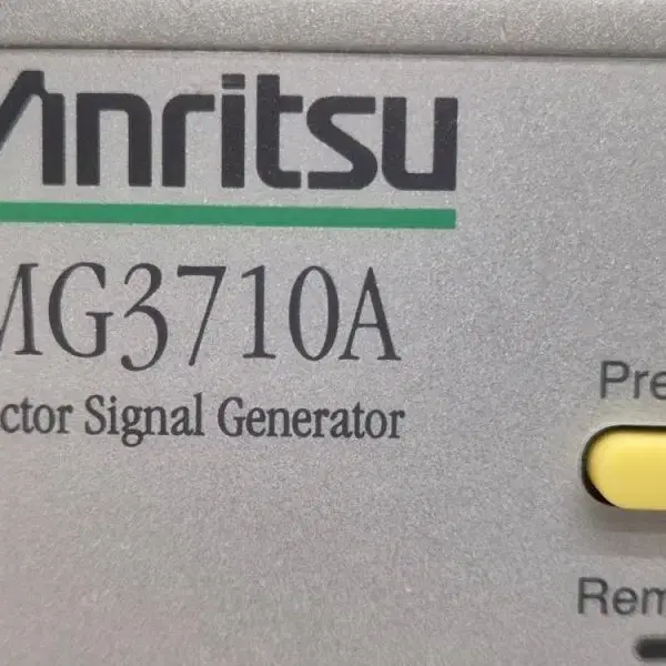 Anritsu MG3710A Vector Signal Generator