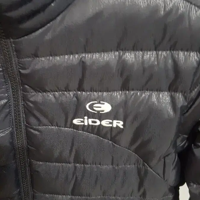 택포 95 size 정품 A급 아이더 EiDER 경량 거위털 구스 패딩!