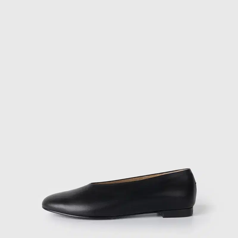 LEMEL Alcea Leather Flat in Black