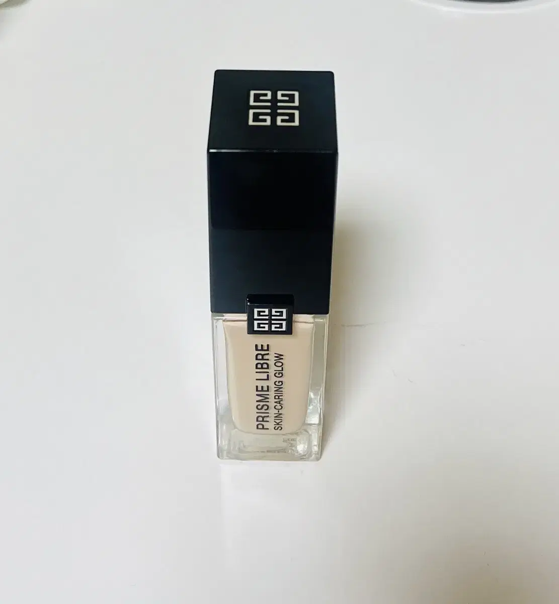 지방시 프리즘 리브르 스킨케어링 글로우 파운데이션 30ml (1-N80)