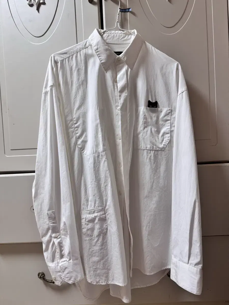 Song Gio Gizero White Shirt