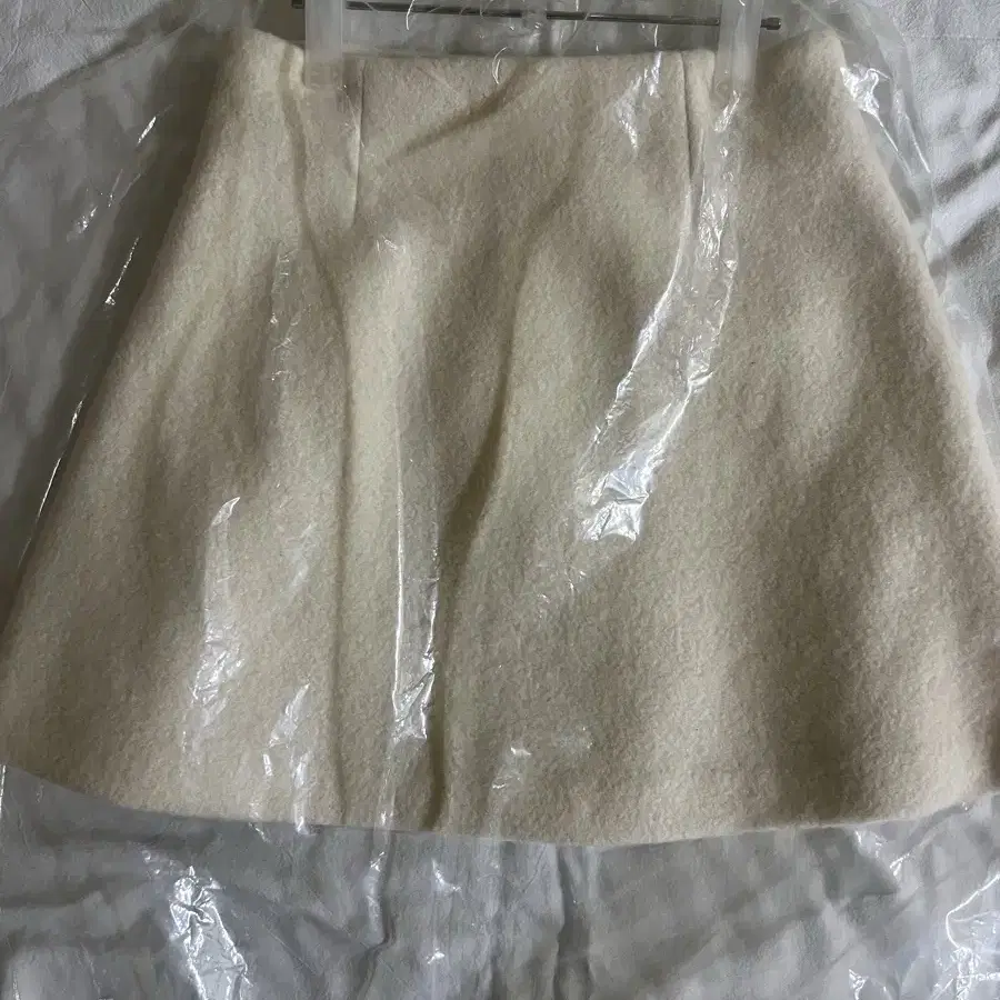 freckle 프레클 alpaca mini skirt (s)