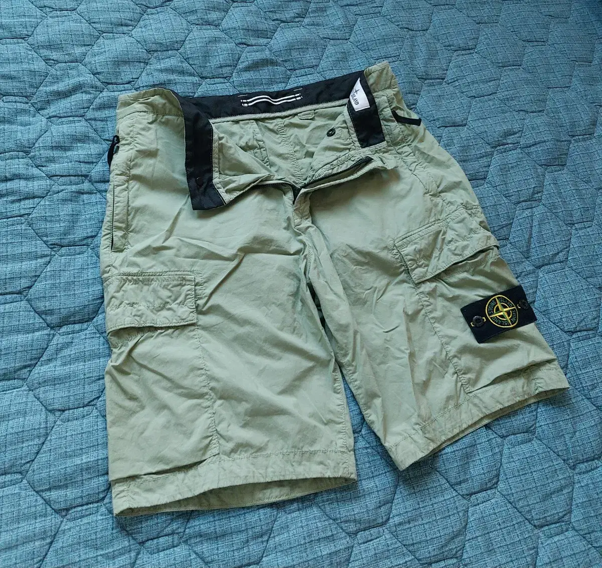 (Tappo)23SS Stone Island Bermuda Cargo Shorts 30