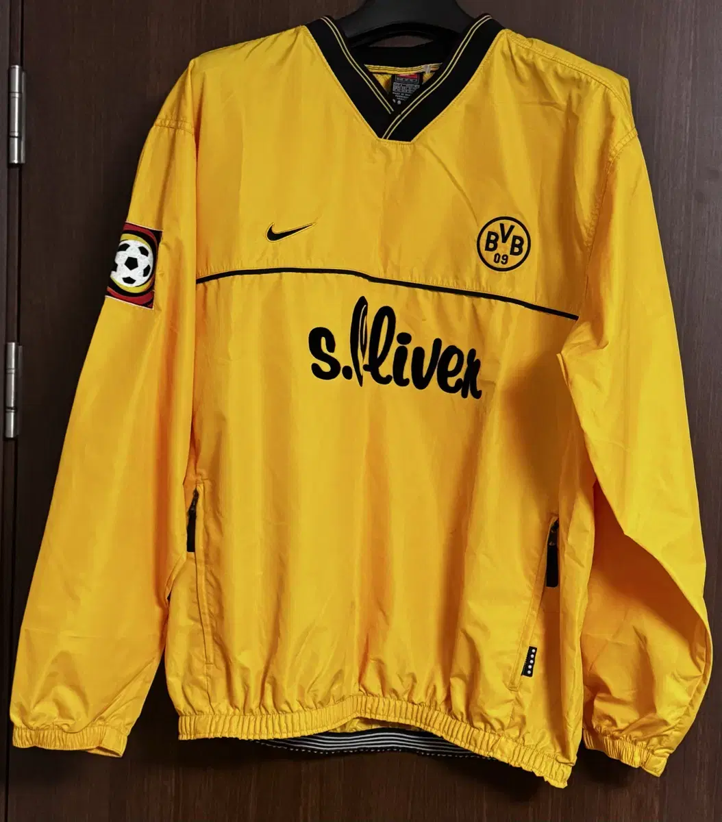 L) 98-00 Nike Dortmund Pullover