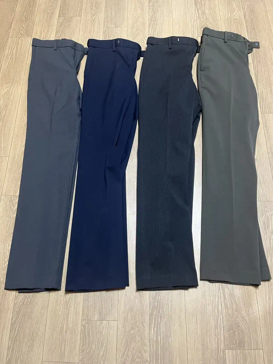 4 pairs of non-gentleman standard straight-fit slacks 29 new