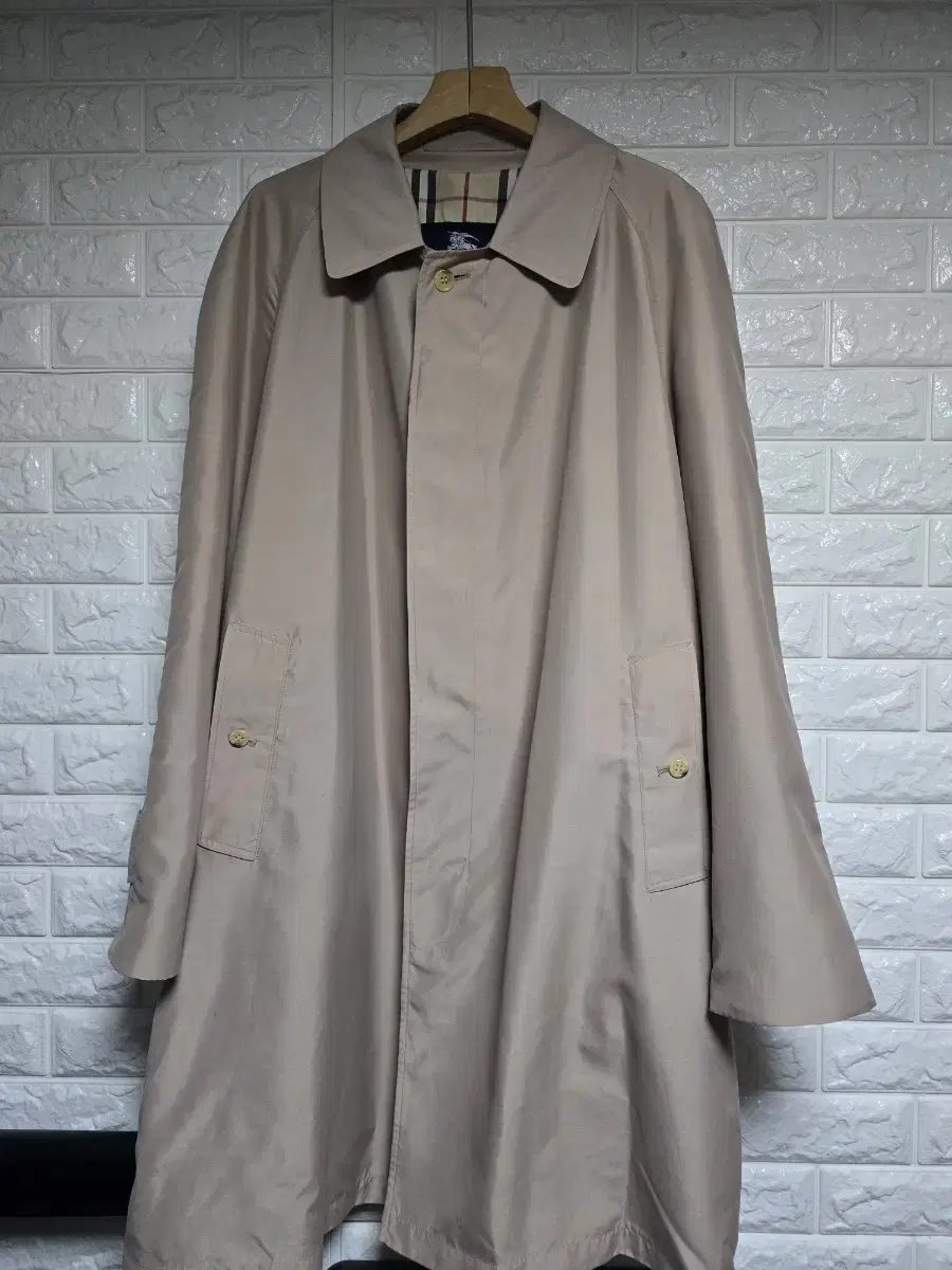 Burberry Single Trench Coat NC 428 (Favorite) Free Shipping