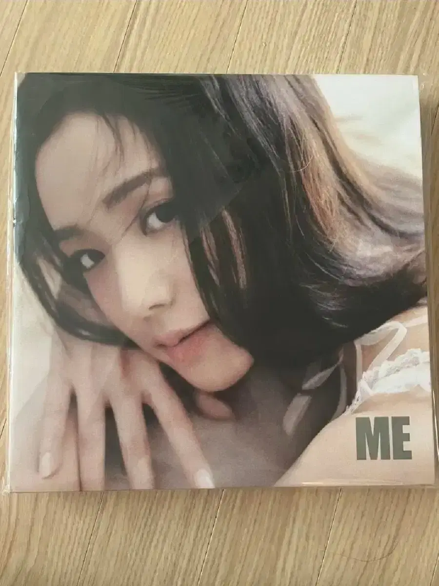 Black Pink jisoo ME unsealed album full except photocard